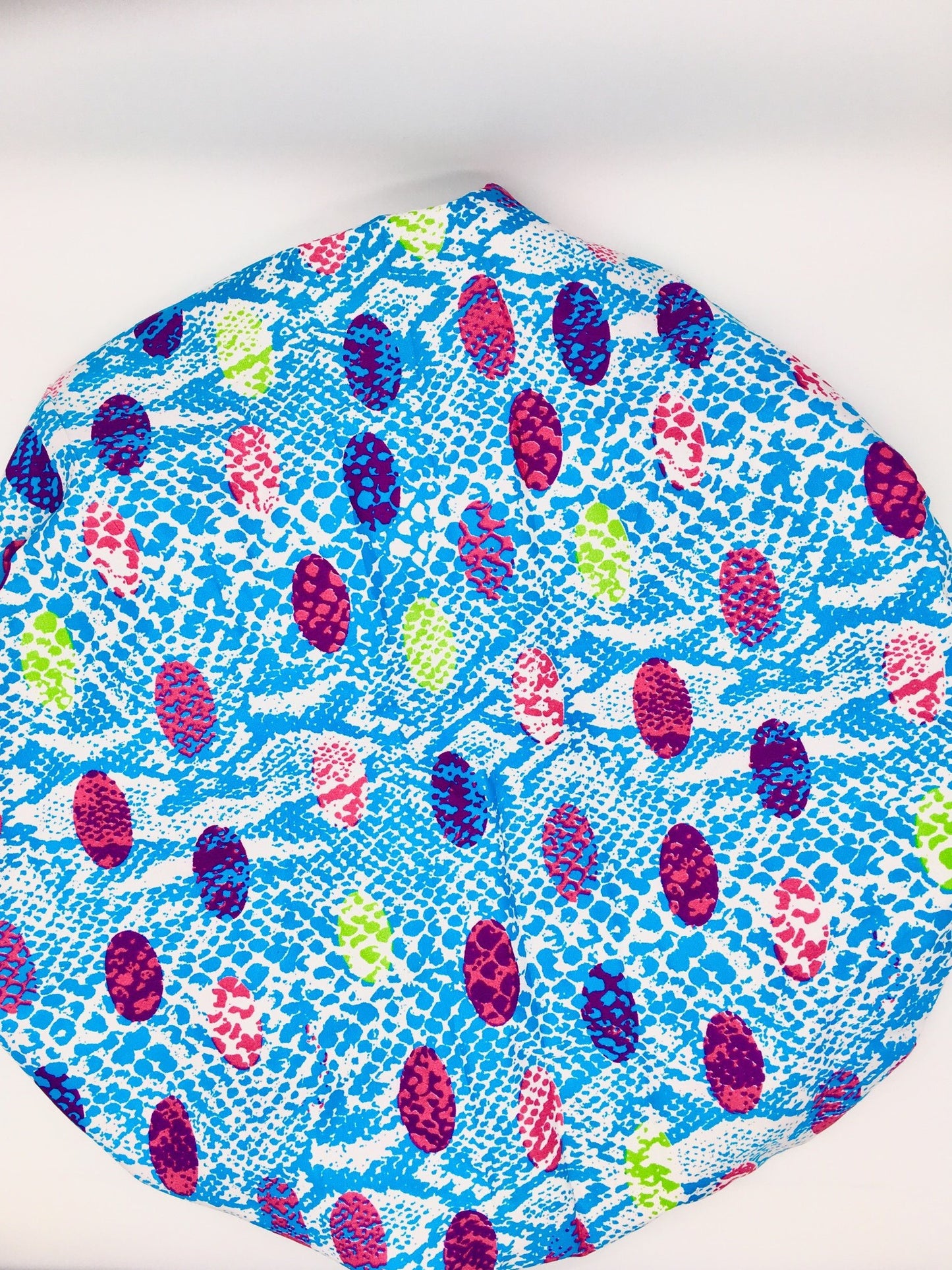 Medium Satin-Lined Bonnet: Multicolored Spots