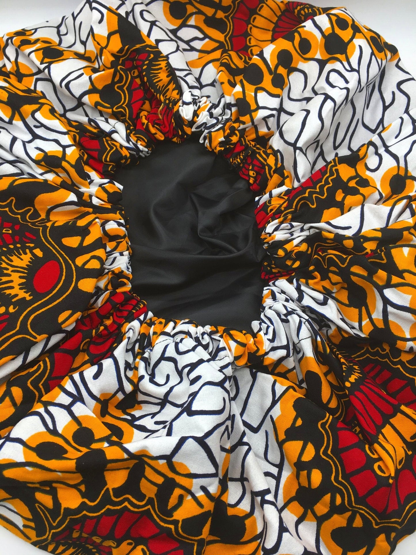 Medium Satin-Lined Bonnet: Sea Shell