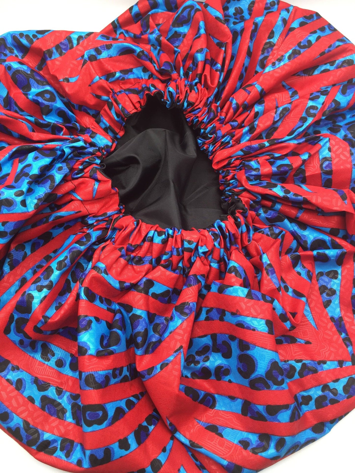 Medium Satin-Lined Bonnet: Red and Blue